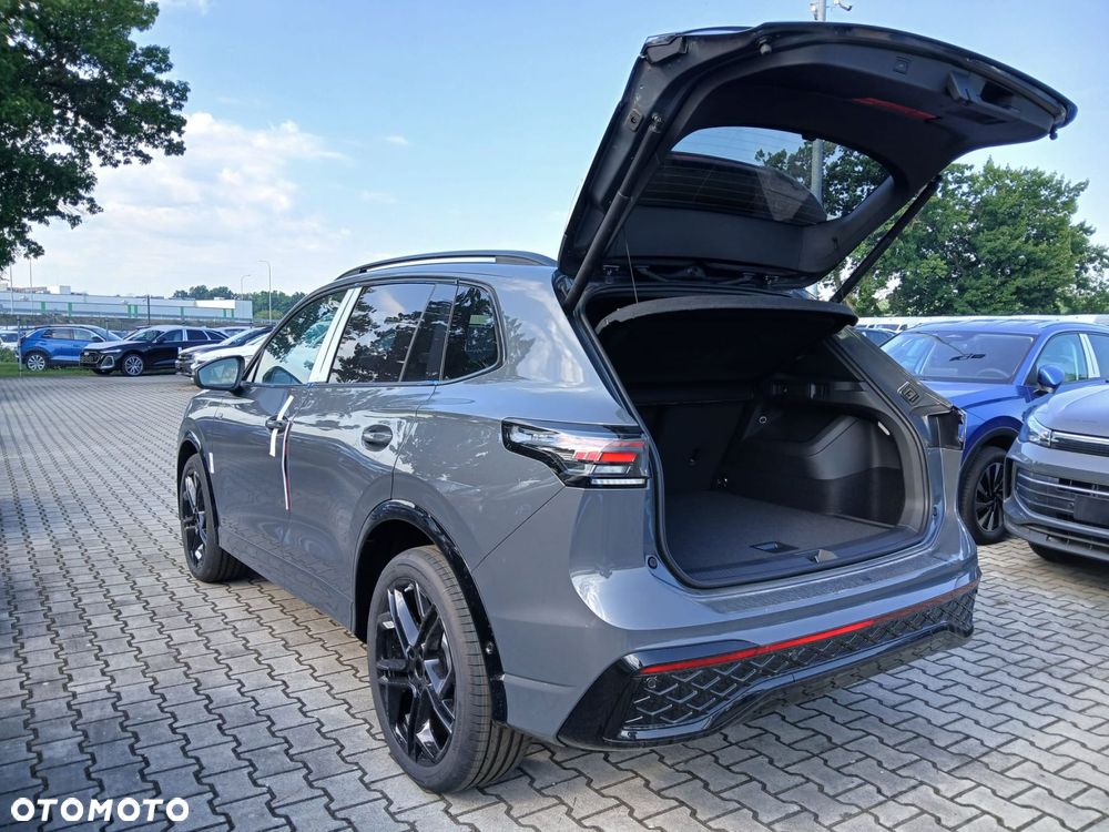 Volkswagen Tiguan - 6