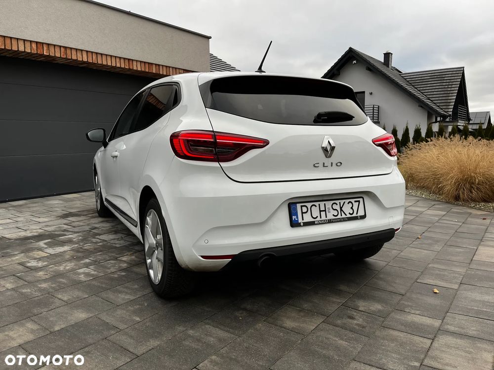 Renault Clio - 8