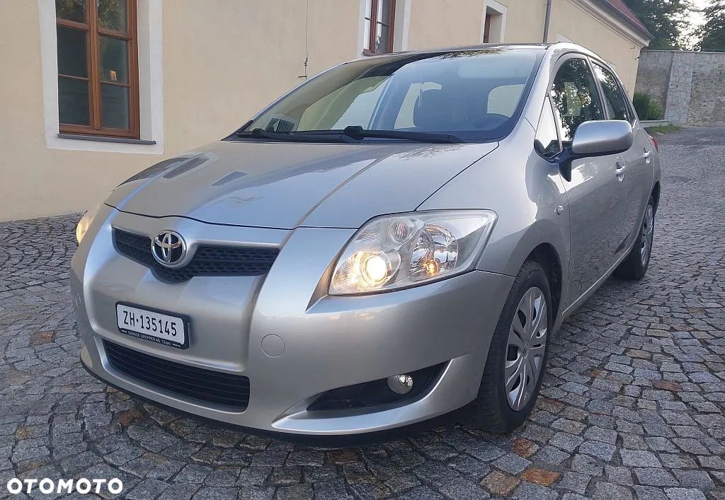 Toyota Auris 1.6 Luna MM - 1