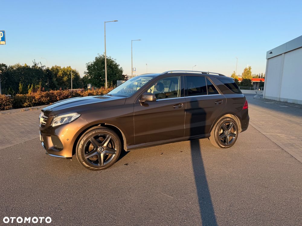 Mercedes-Benz GLE 350 d 4-Matic - 12