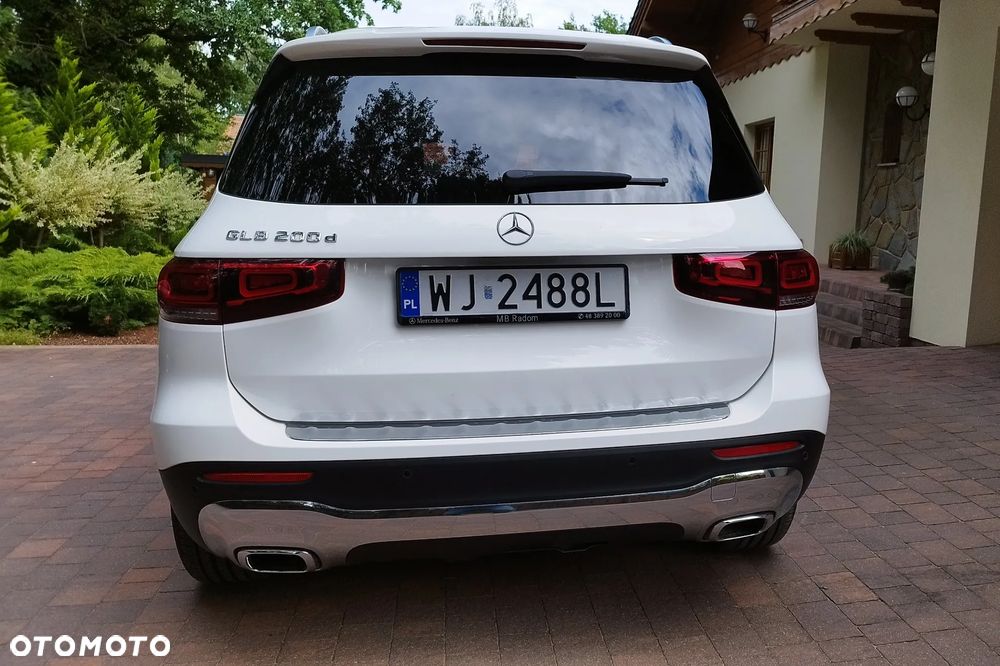 Mercedes-Benz GLB 200 d Progressive 8G-DCT - 4