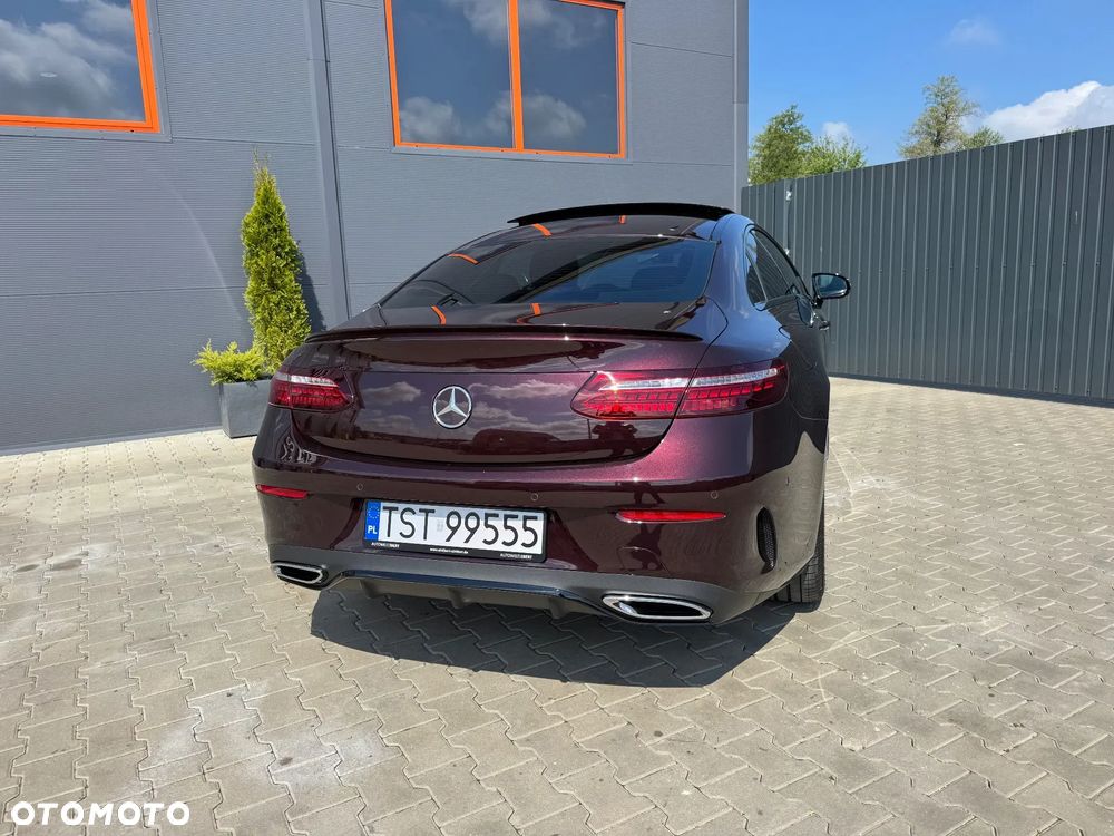 Mercedes-Benz Klasa E 300 d 4Matic 9G-TRONIC AMG Line - 18