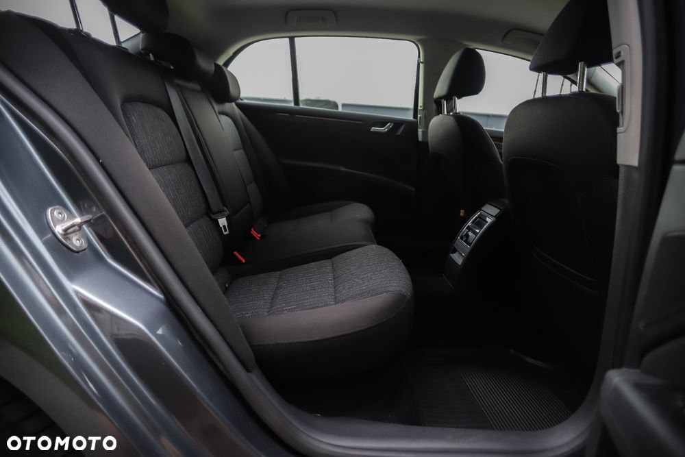 Skoda Superb 2.0 TDI Elegance DSG - 23