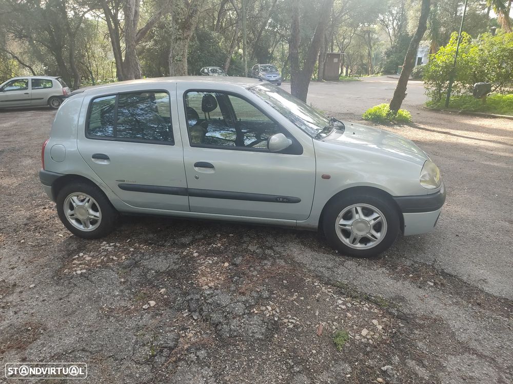 Renault Clio 1.2 16V Tech´Road - 4