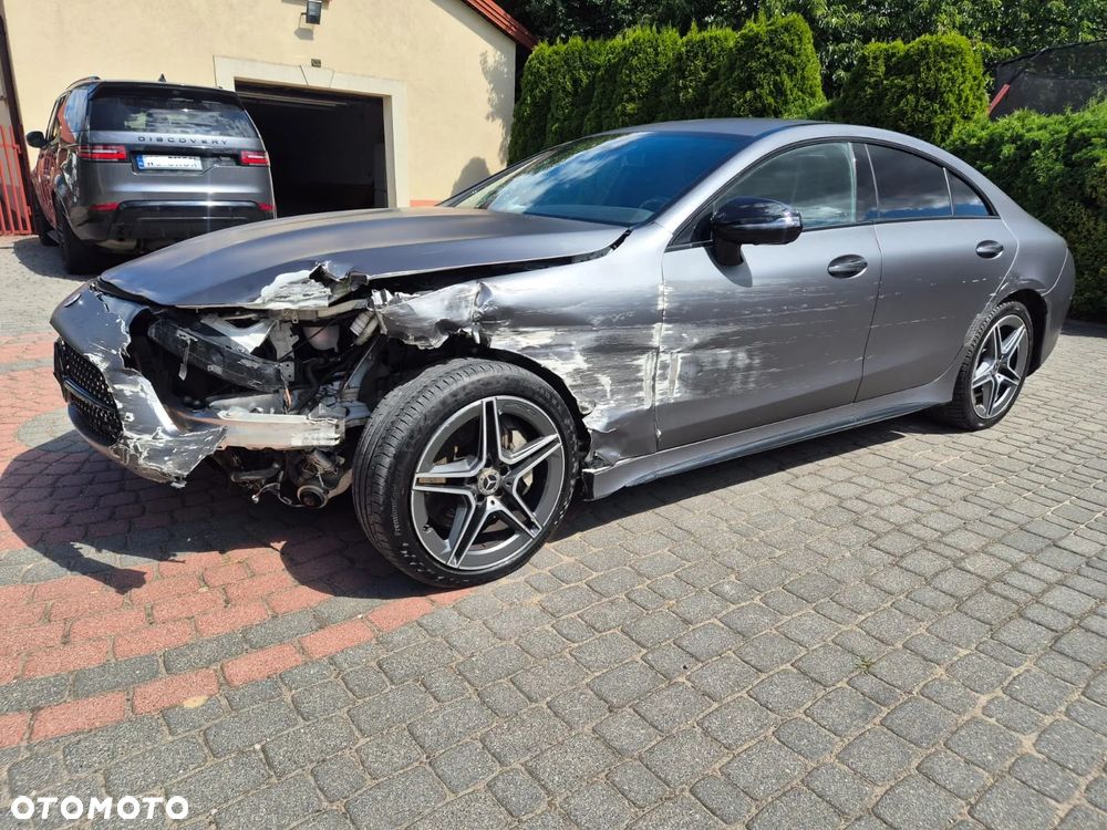 Mercedes-Benz CLS 300 d 4-Matic AMG - 9