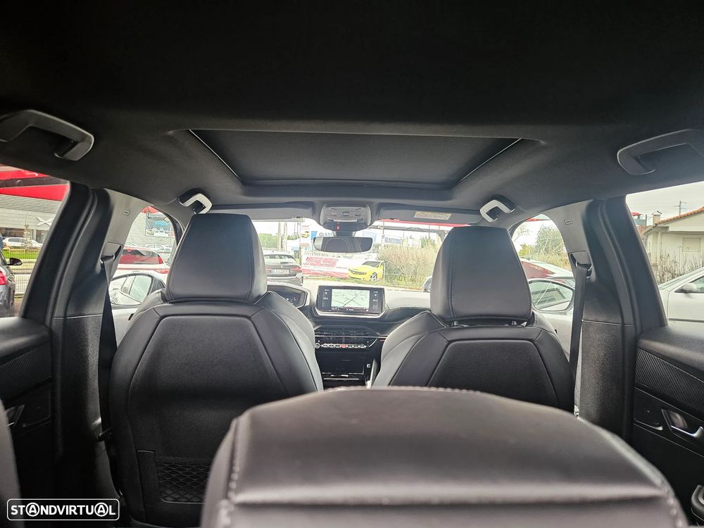 Peugeot 2008 1.2 PureTech GT EAT8 - 58
