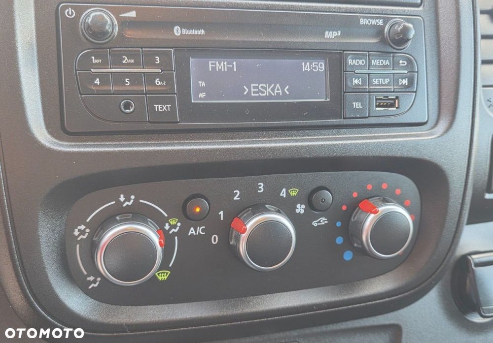 Renault Trafic - 18