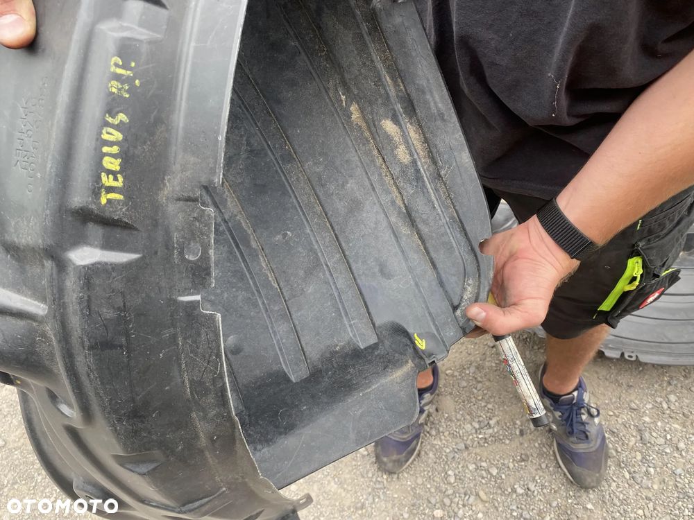 Nadkole Daihatsu Terios prawe  przód OE - 3