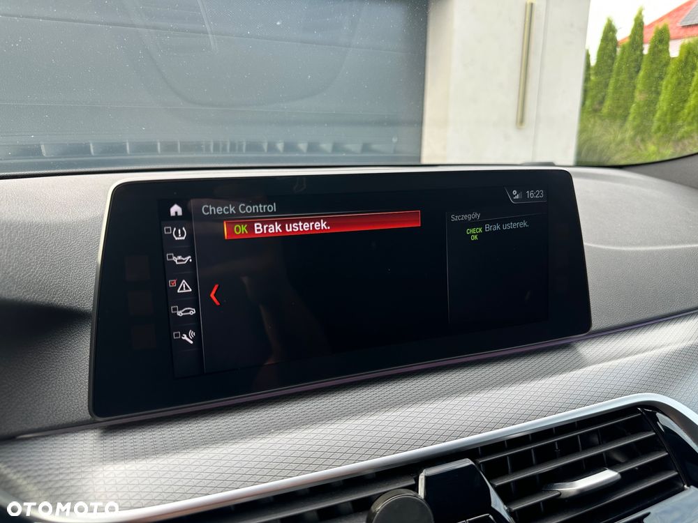 BMW Seria 5 540i xDrive M Sport sport - 28