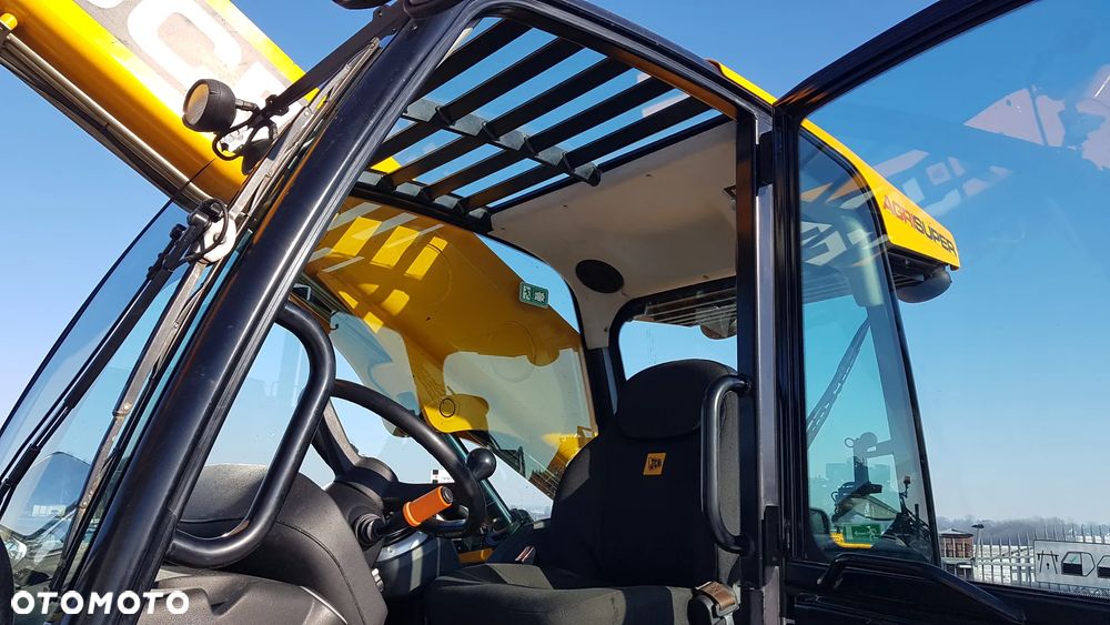 JCB 531-70 Agri Super 2018R - 22