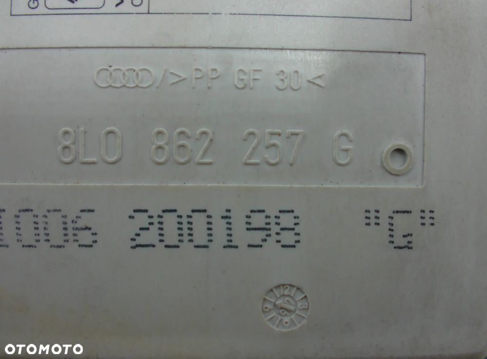 Audi Pompa centralnego zamka 8L0 862 257 G - 3