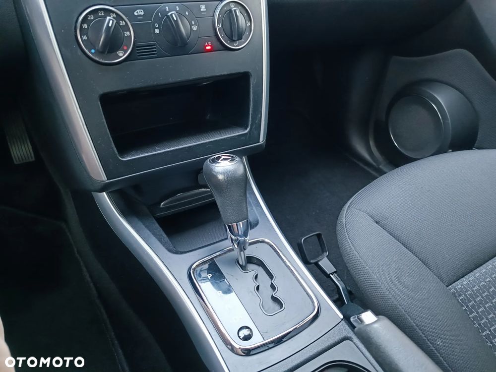 Mercedes-Benz Klasa B 180 CDI Autotronic - 18