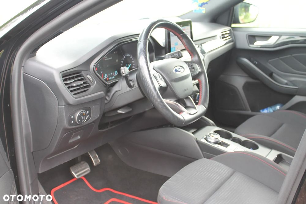 Ford Focus 1.5 EcoBlue Start-Stopp-System ST-LINE - 16