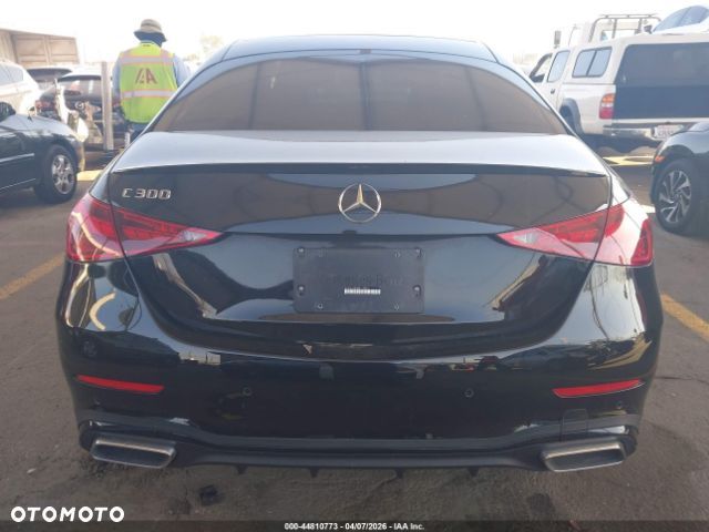 Mercedes-Benz Klasa C 300 9G-TRONIC AMG Line - 7