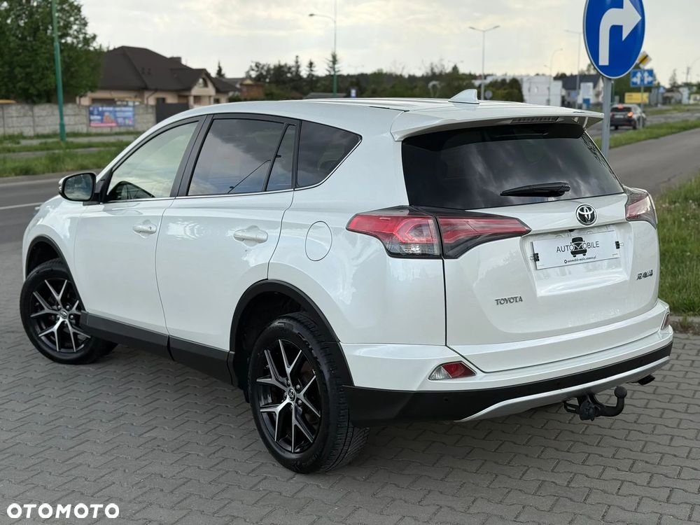 Toyota RAV4 2.0 D-4D 4x2 Start-Stop Executive - 2