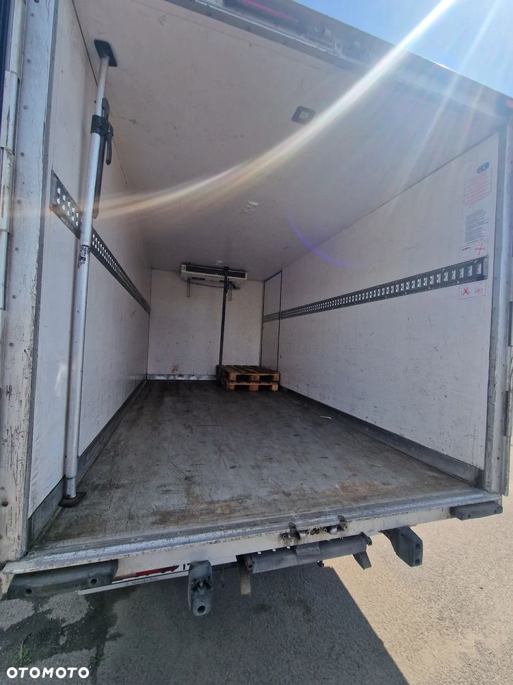 Mercedes-Benz Sprinter - 7
