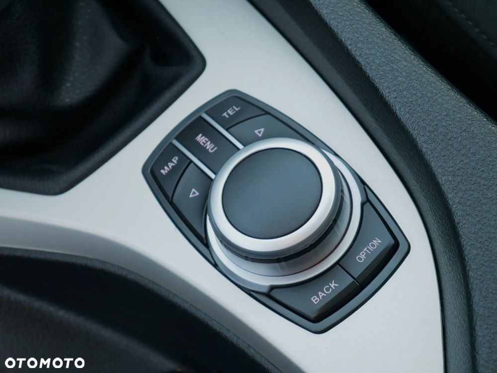 BMW X1 xDrive18d - 32