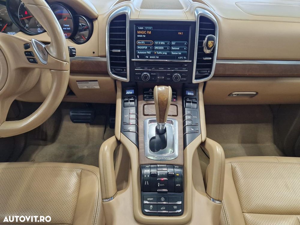 Porsche Cayenne Tiptronic S - 18