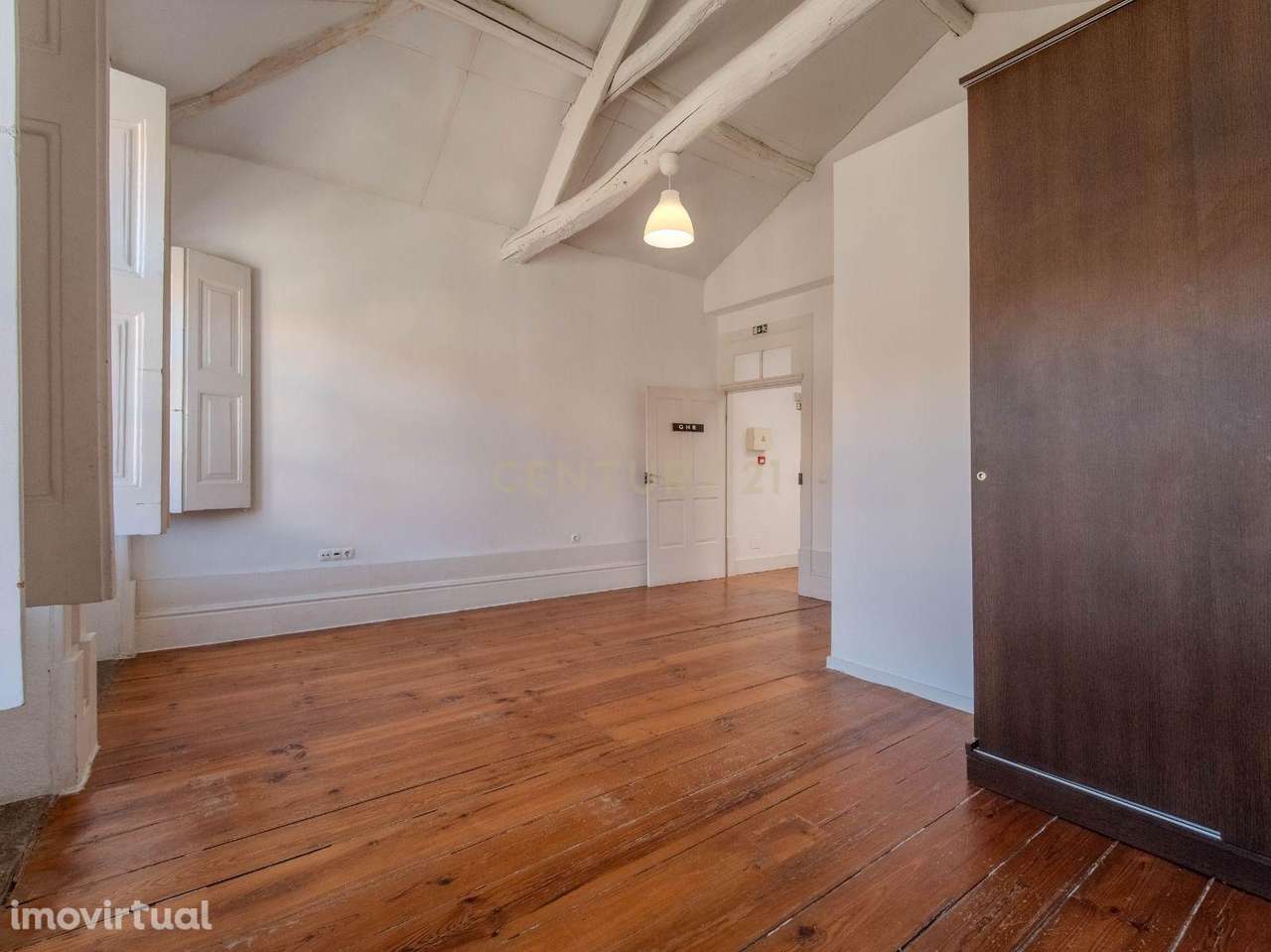 Moradia T5 para arrendamento - Costa Cabral - Grande imagem: 3/39