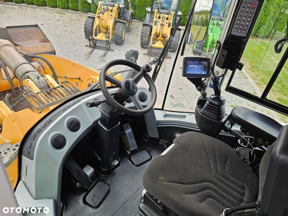 Liebherr L576 - 29