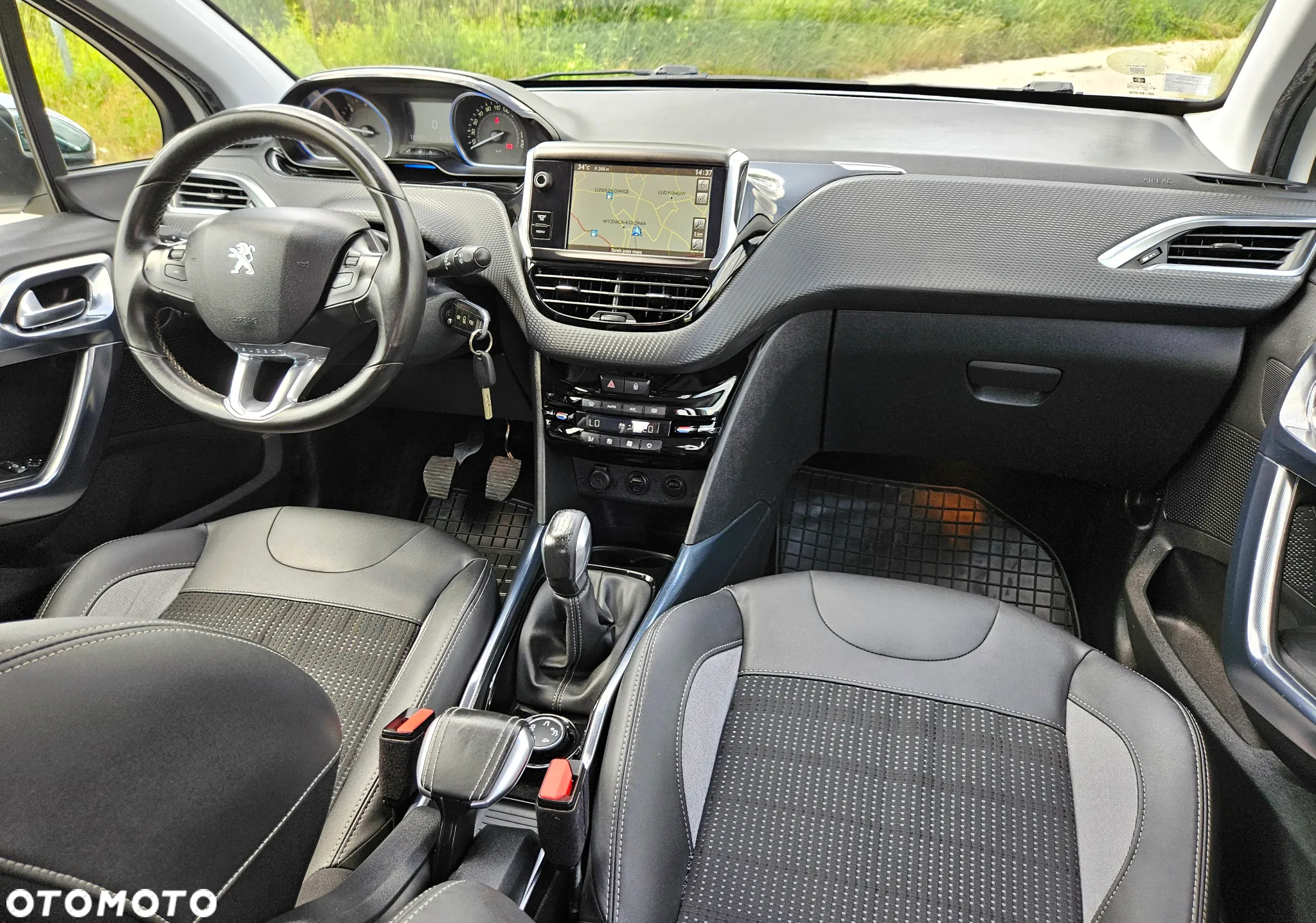 Peugeot 2008 1.6 e-HDi Allure S&S - 14