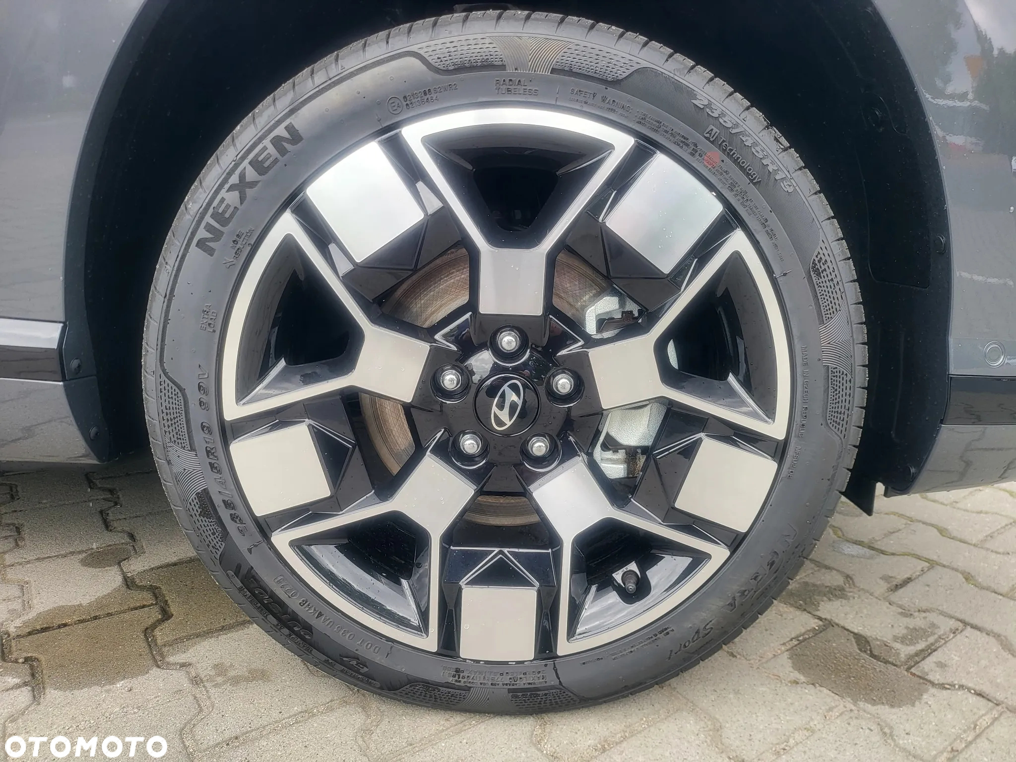 Hyundai Kona Electric 65kWh Platinum - 13