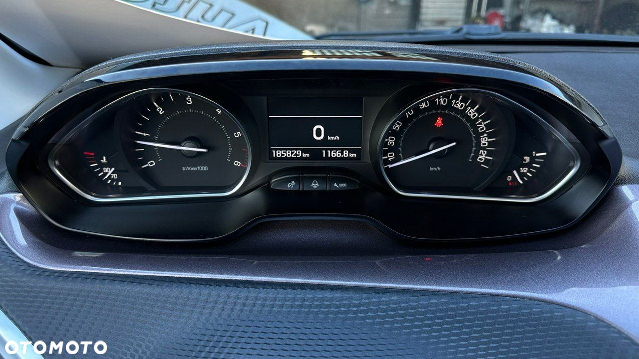 Peugeot 2008 - 20