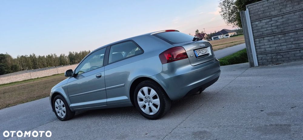 Audi A3 1.6 Attraction - 11