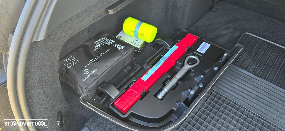 Mercedes-Benz C 300 e AMG Line - 34