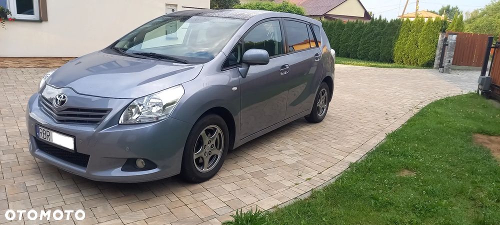 Toyota Verso 2.0 D-4D - 1