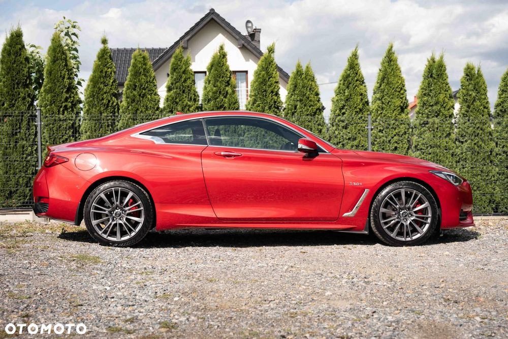 Infiniti Q60 - 8