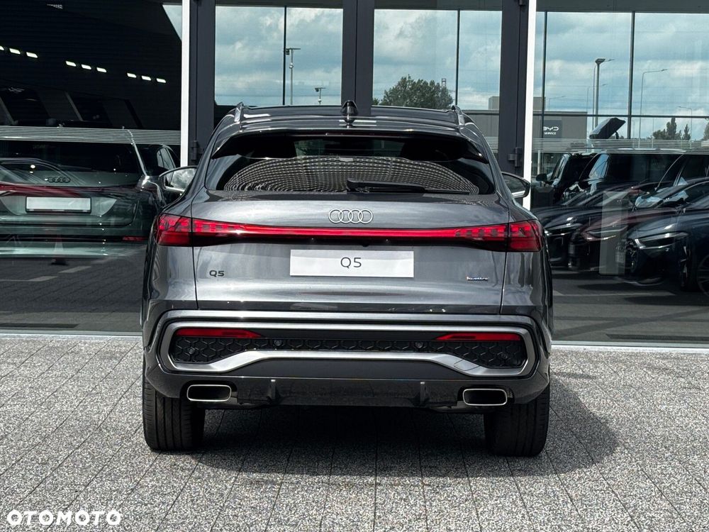 Audi Q5 Sportback - 8