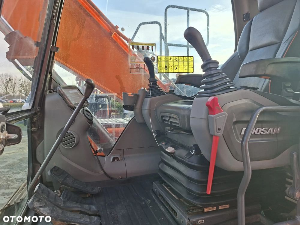 Doosan DX140LC-7 - 12