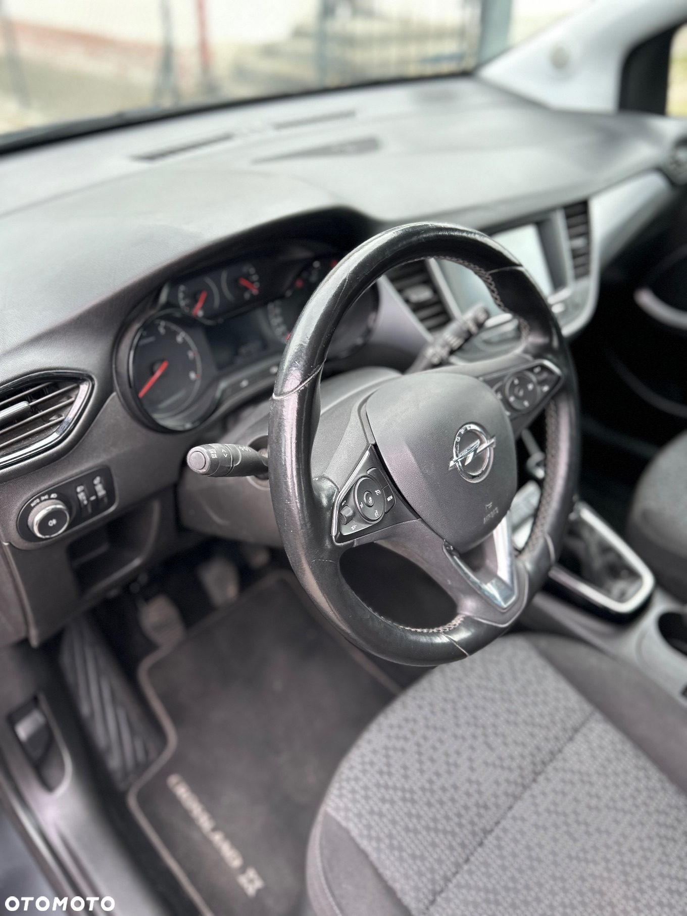 Opel Crossland X 1.2 Action - 8