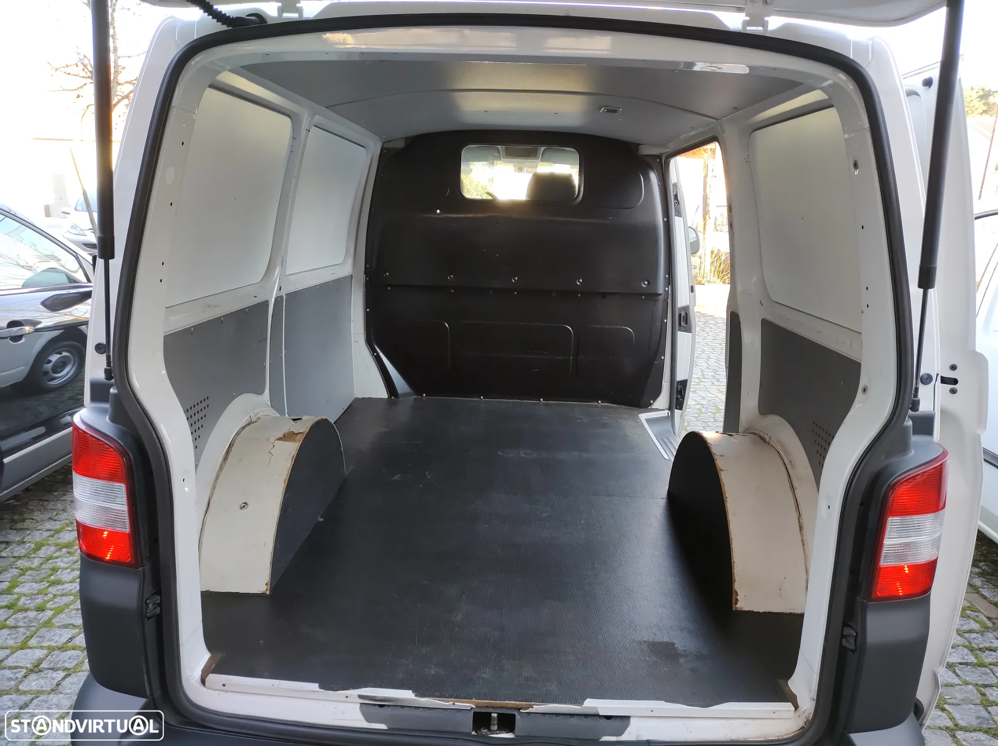 VW TRANSPORTER - 9