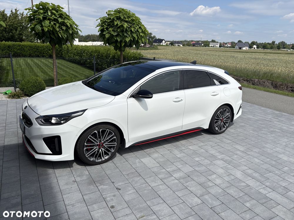 Kia ProCeed - 1