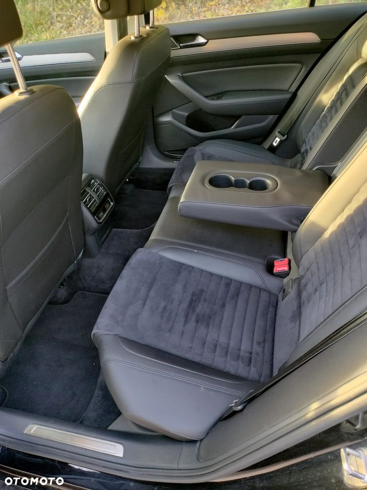 Volkswagen Passat - 16