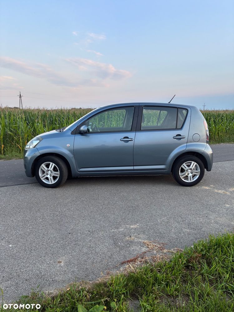 Daihatsu Sirion 1.3 - 8