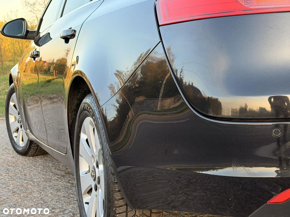 Opel Insignia 2.0 CDTI Active - 25