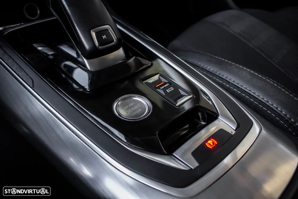 Peugeot 308 SW BlueHDi 130 EAT8 Stop & Start Allure - 18