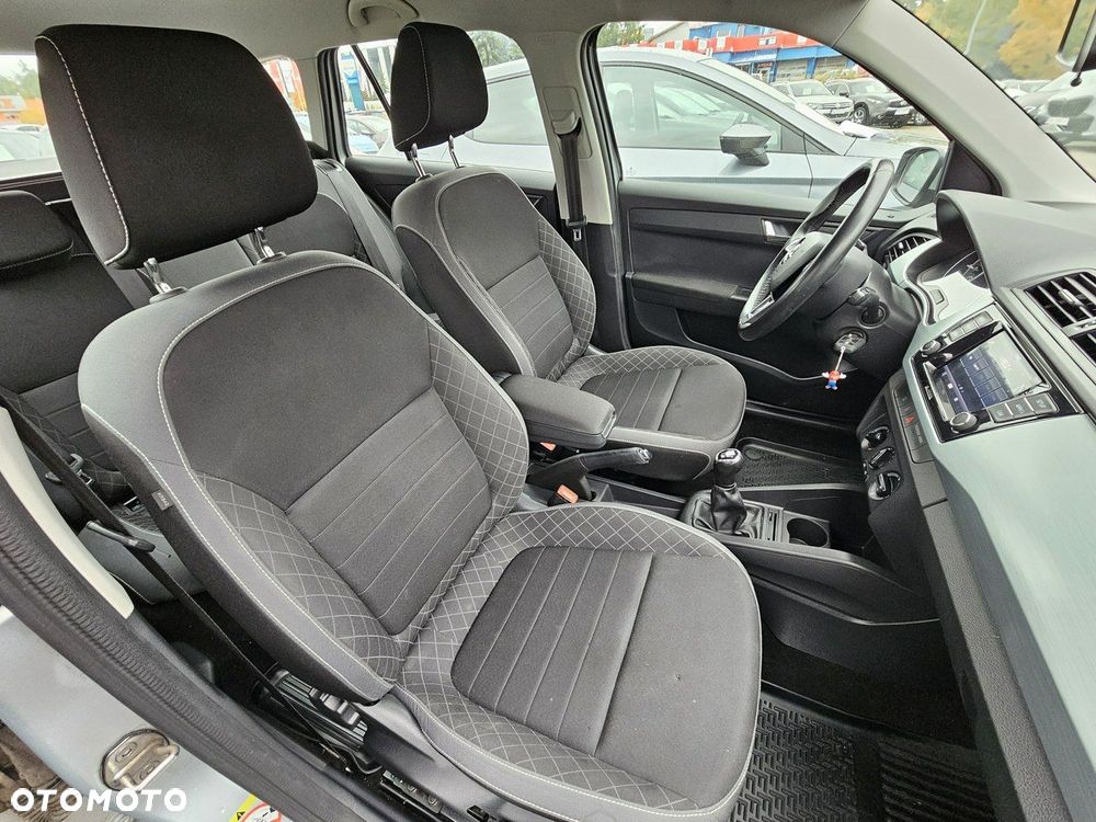 Skoda Fabia - 10