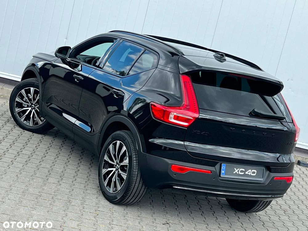 Volvo XC 40 B4 AWD Ultimate Dark - 12