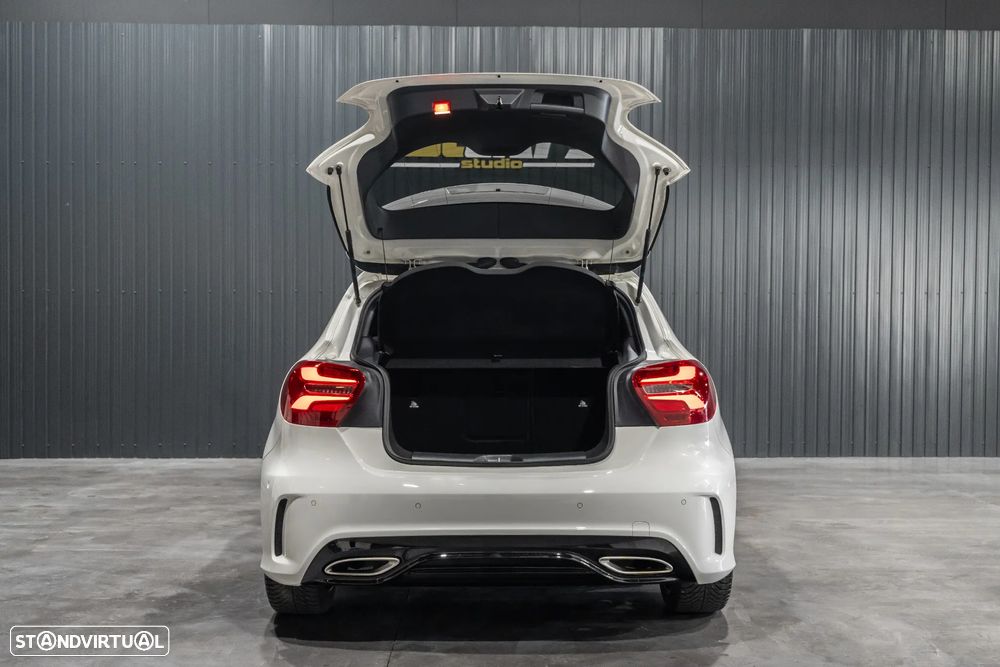 Mercedes-Benz A 180 AMG Line - 57