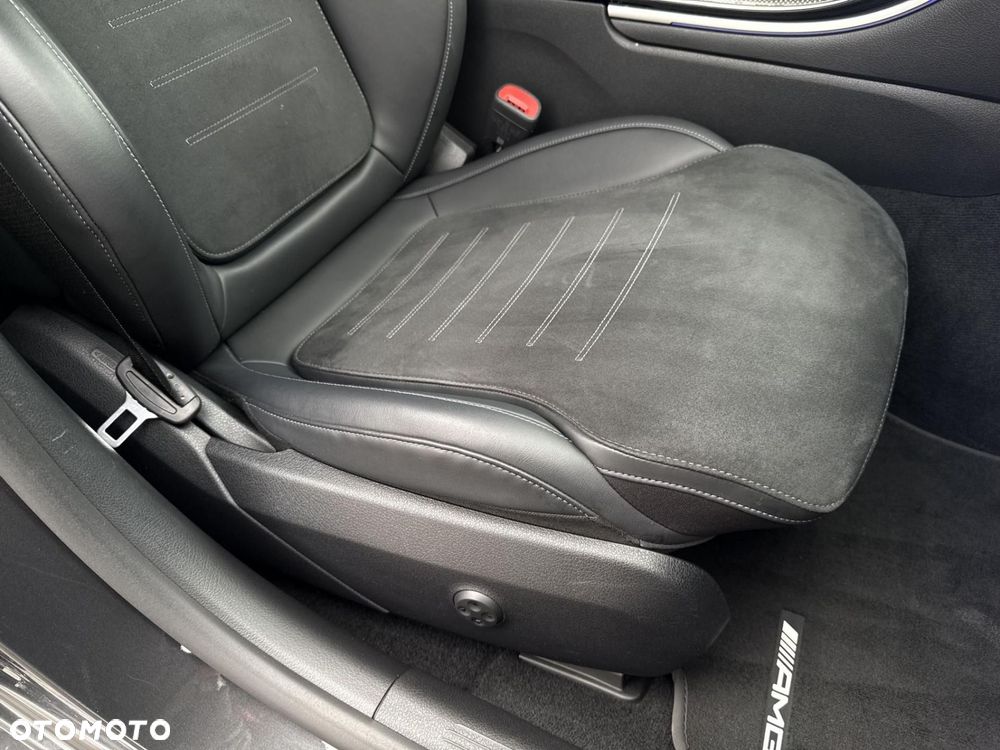 Mercedes-Benz Klasa C 300 4MATIC 9G-TRONIC - 19