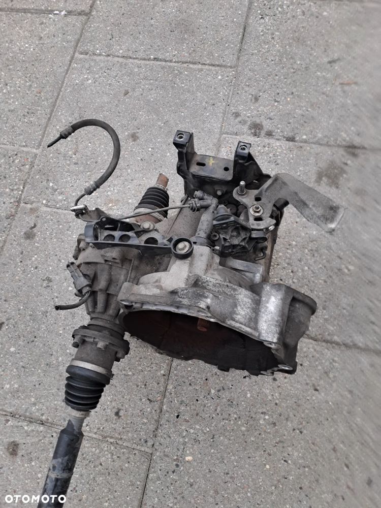 Skoda Roomster Rapid Jeti 1.4 TDi 80KM skrzynia biegów kod JDE - 1