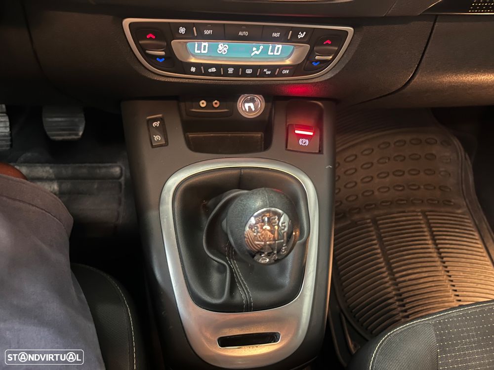 Renault Grand Scénic 1.5 dCi Dynamique S 7L - 29