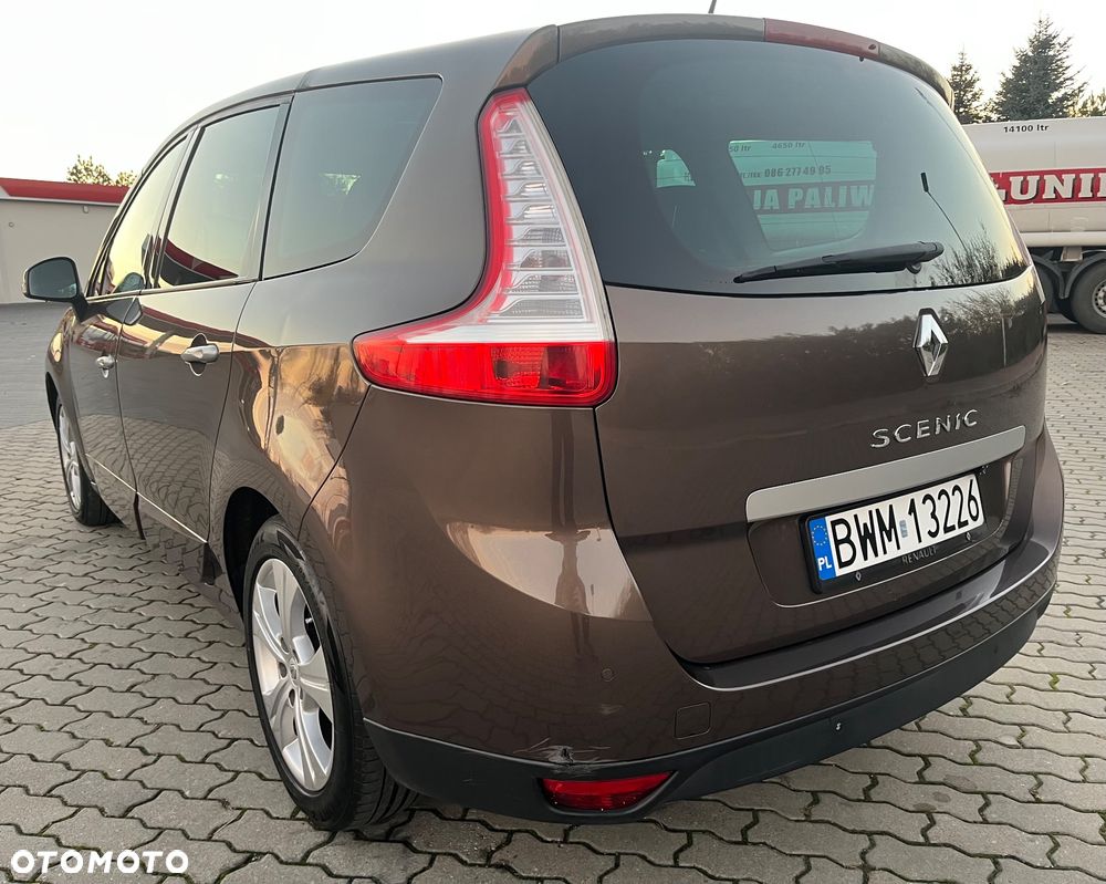 Renault Scenic - 11