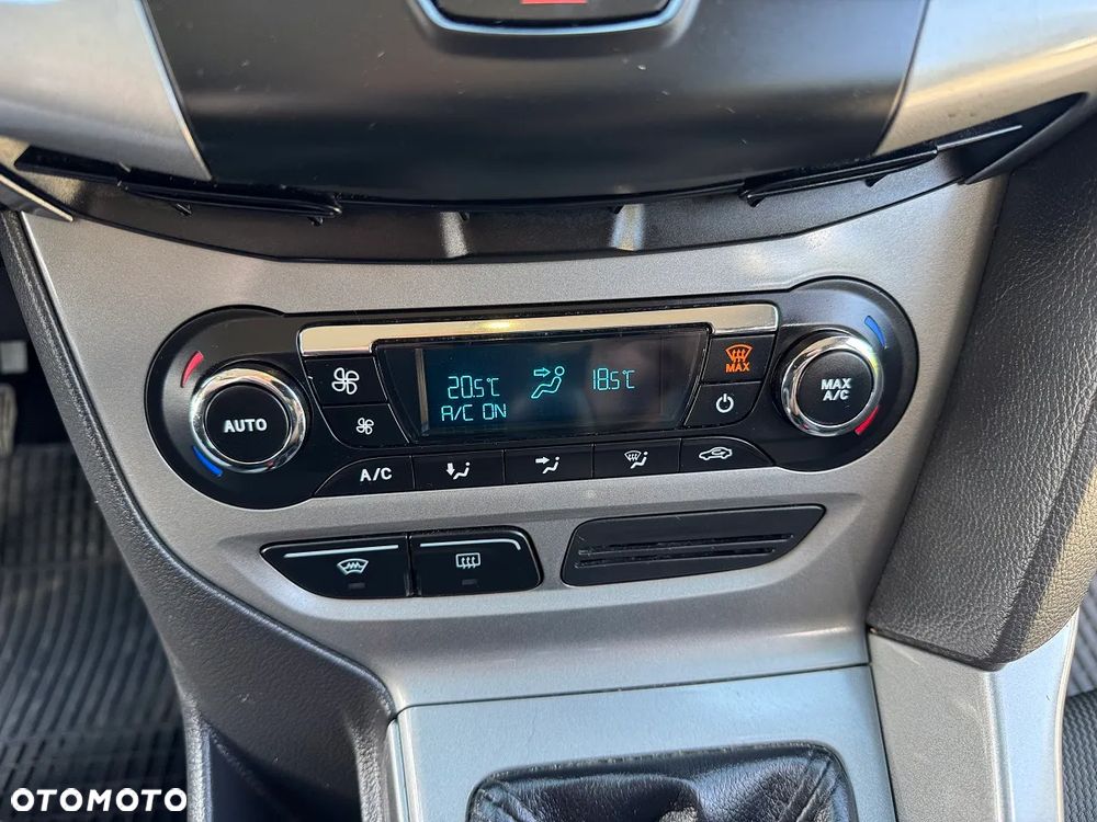 Ford Focus - 31