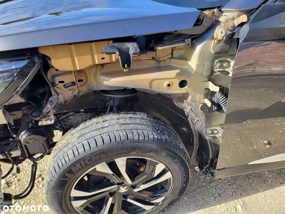 Peugeot 2008 PureTech 130 EAT8 Allure - 11