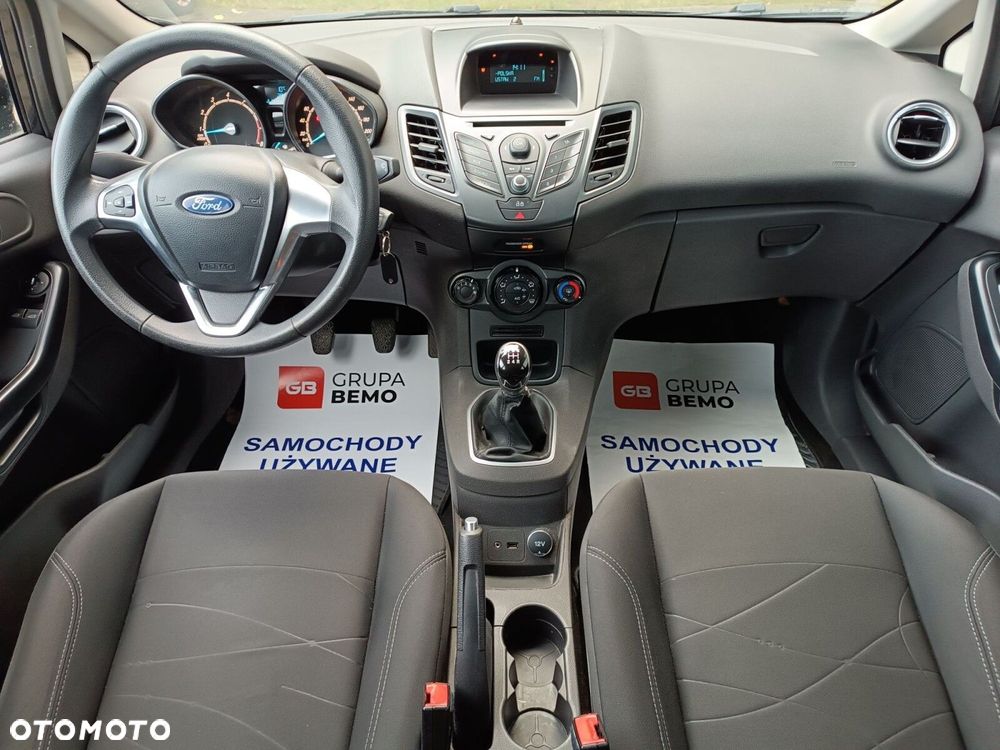 Ford Fiesta 1.25 Ambiente - 24